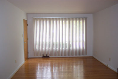 Living Area - Click to Enlarge